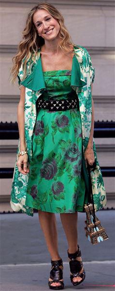 foremata Carrie Bradshaw 1 - Τα φορέματα που ζηλέψαμε από την Carrie Bradshaw